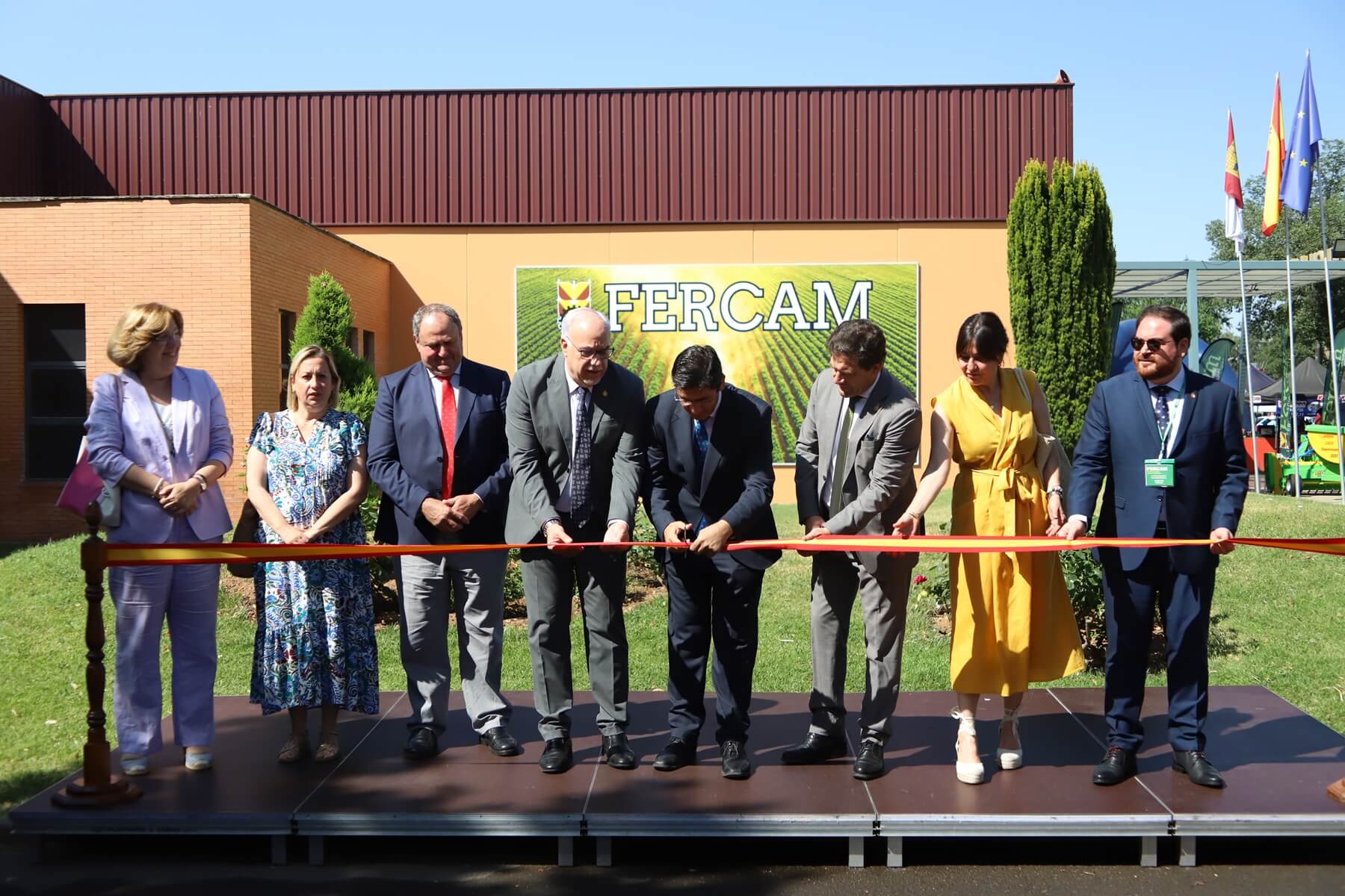 Corte de cinta inaugural Fercam 2025